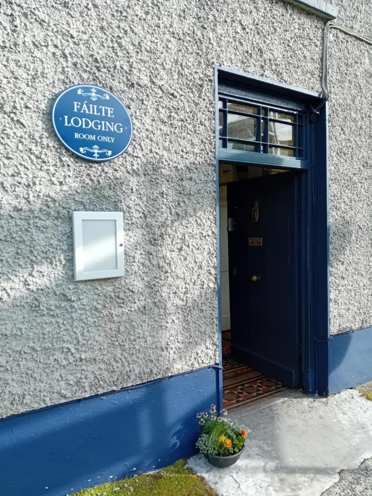 Failte Lodging Kenmare Town Centre Exterior photo