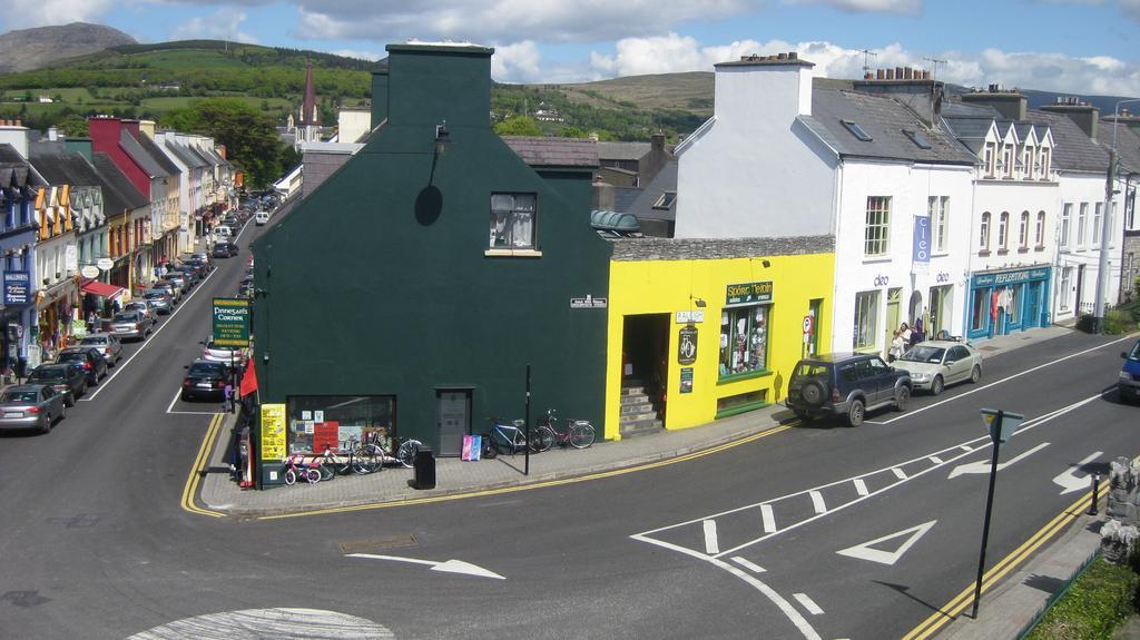 Failte Lodging Kenmare Town Centre Exterior photo